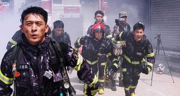 特警精英手游攻略（带你玩转特警精英手游，成为最强战队的必备指南）