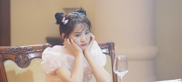 打造自信优雅的星途少女（掌握礼仪之道，成就出众女孩）