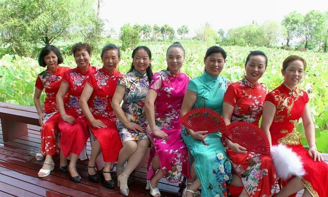 八姐妹阵容装备搭配攻略（尽显姐妹们的独特魅力，完美搭配战斗装备）